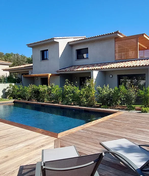 La piscine de la Résidence à Porto-Vecchio